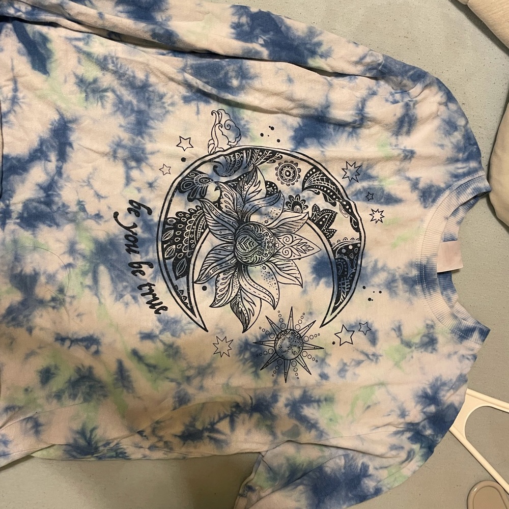 Long sleeve semi crop top